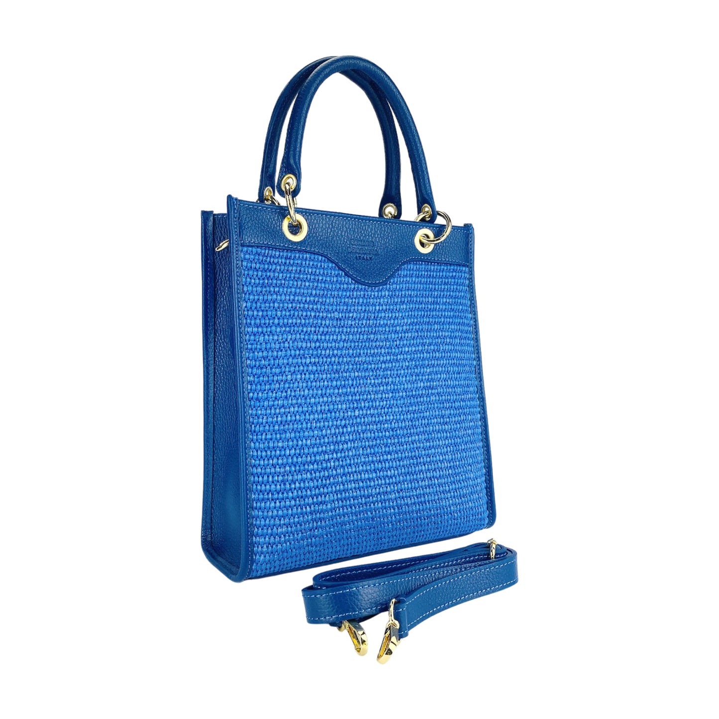 RB1026CH | Women's upright hand bag in Genuine Leather and Straw Made in Italy. Removable and adjustable leather shoulder strap. Shiny Gold hardware - Royal Blue color - Dimensions: 24 x 29 x 9 cm.